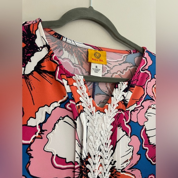 NWT Ruby Rd Colorful Printed Dress with long Bell Sleeves - Picture 4 of 7